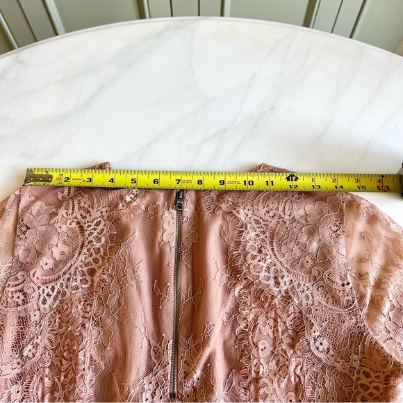 Alice + Olivia Lace Top Rose Tan Sz S - Picture 6 of 12